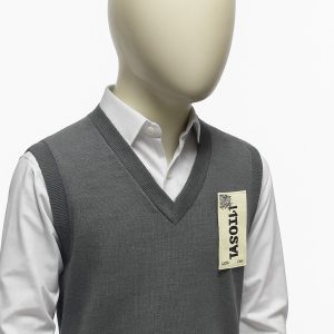 Grey school uniform sweater for boys and girls, long-sleeve, knitted fabric, suitable for school and college uniforms.”
